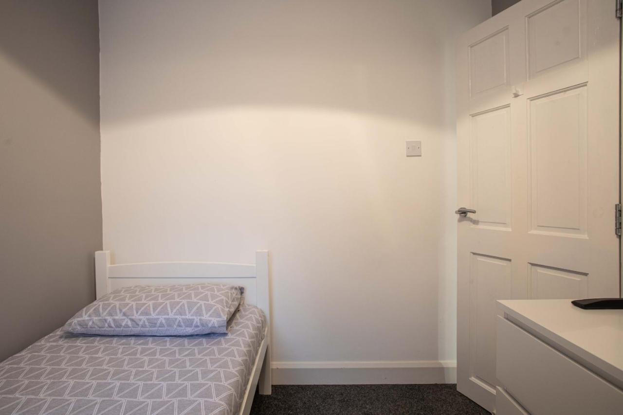Refurbished Home, 8 Mins To Cc Belfast Ngoại thất bức ảnh