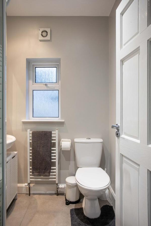 Refurbished Home, 8 Mins To Cc Belfast Ngoại thất bức ảnh